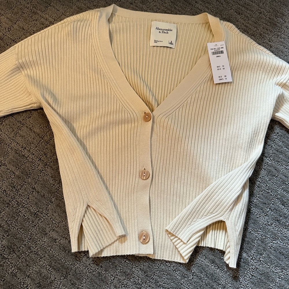 New With Tags Abercrombie & Fitch Button Up Cardi… - image 6
